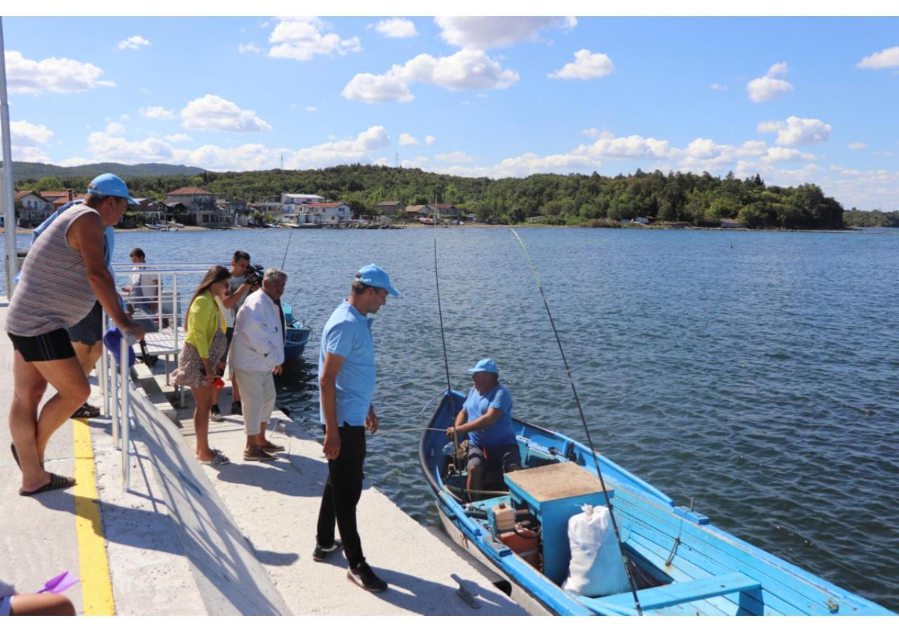 Luxury On The First Line To The Sea *