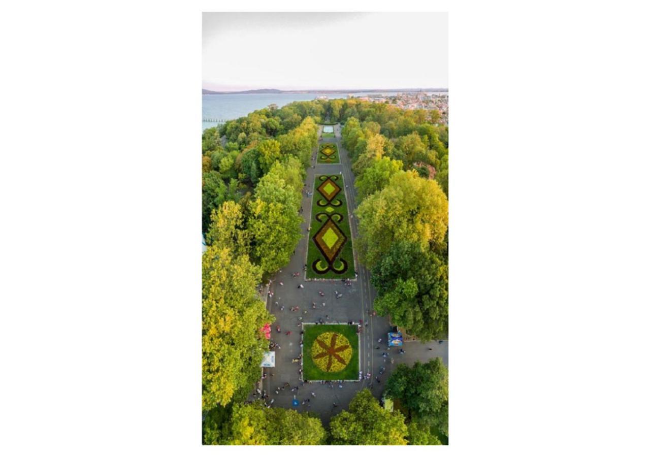 Apartment Luxury On The First Line To The Sea Burgas City